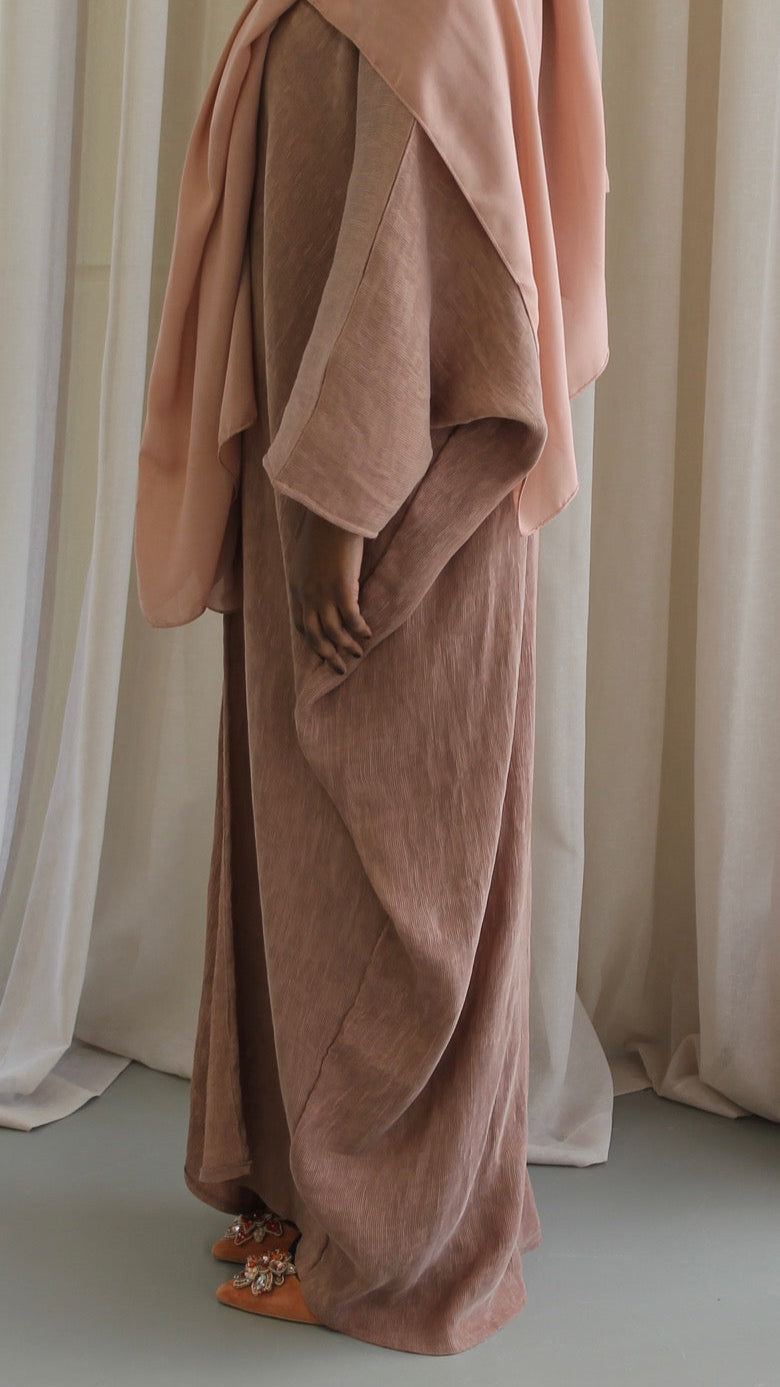THE PEACH TEXTURED ABAYA + SHEILA