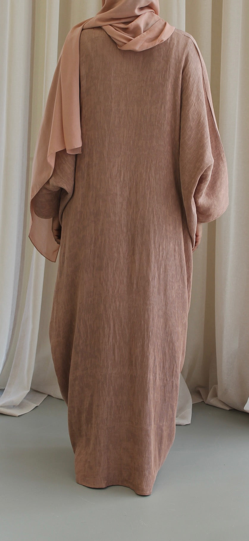 THE PEACH TEXTURED ABAYA + SCARF