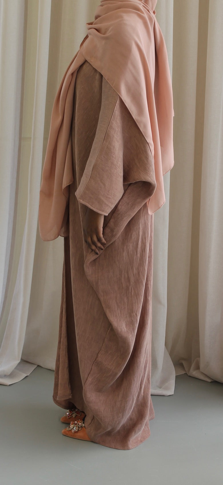 THE PEACH TEXTURED ABAYA + SCARF